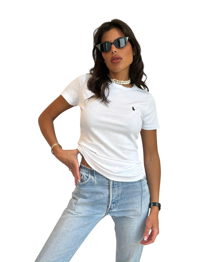 חולצת POLO צווארון עגול