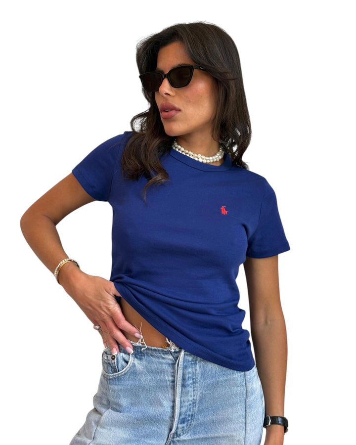 חולצת POLO צווארון עגול