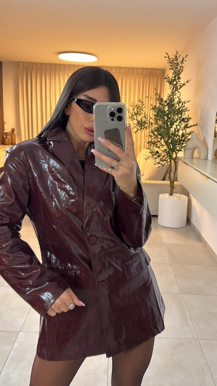 ג׳קט עור מבריק