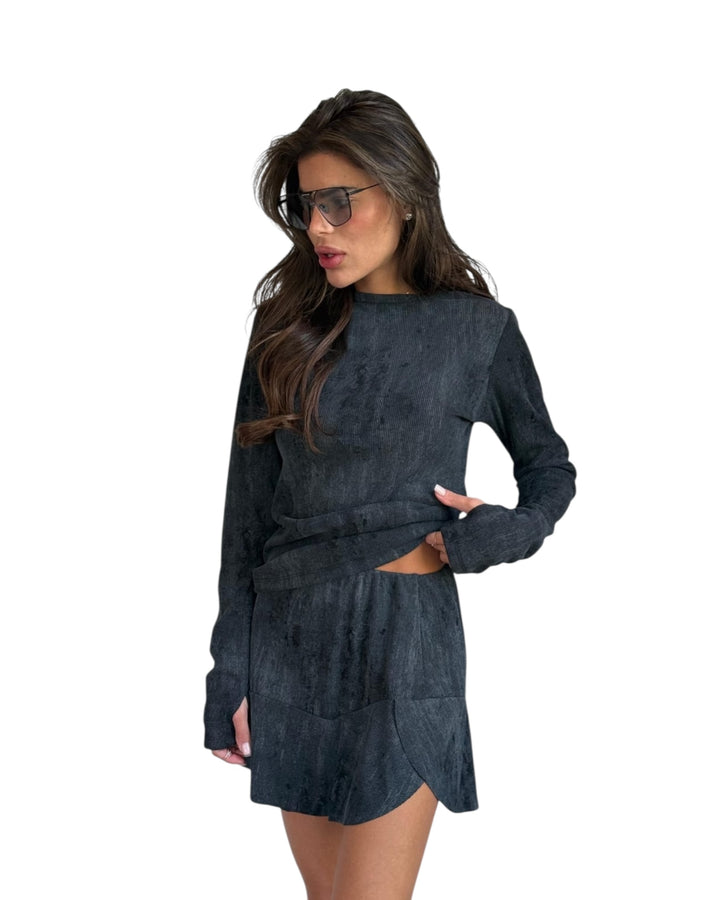 חליפת חצאית כפפה