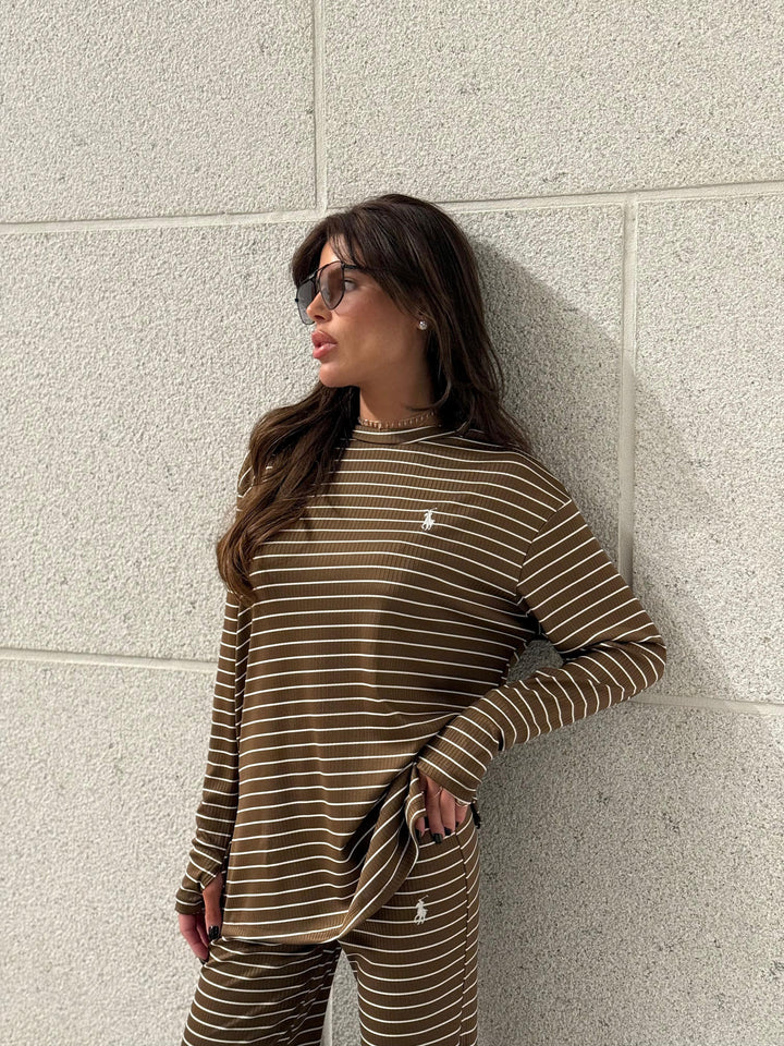 חליפת פסים פולו