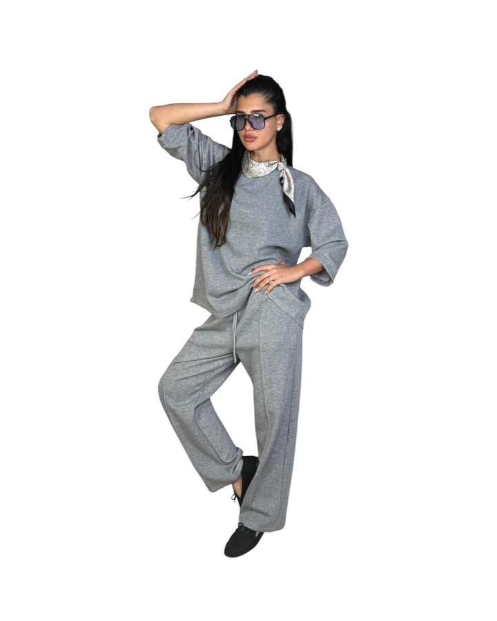 חליפת מודל אובר סאייז ניקי שילוב צעיף קיץ