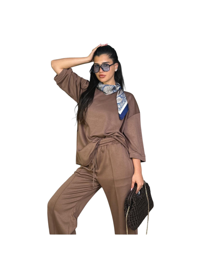 חליפת מודל אובר סאייז ניקי שילוב צעיף קיץ