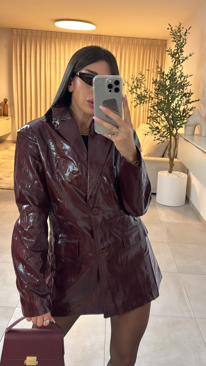 ג׳קט עור מבריק