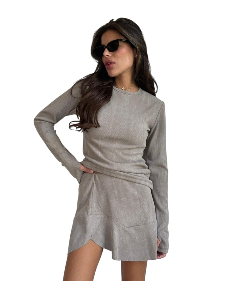 חליפת חצאית כפפה