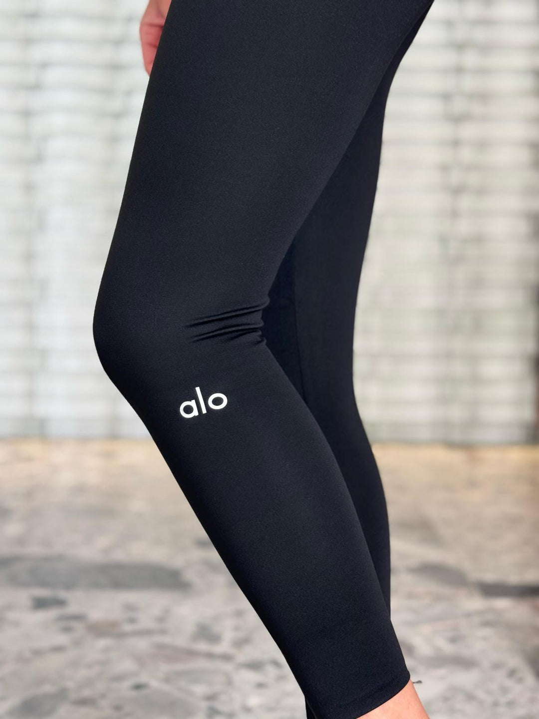 טייץ alo בטנה קטיפה סופר מחטב