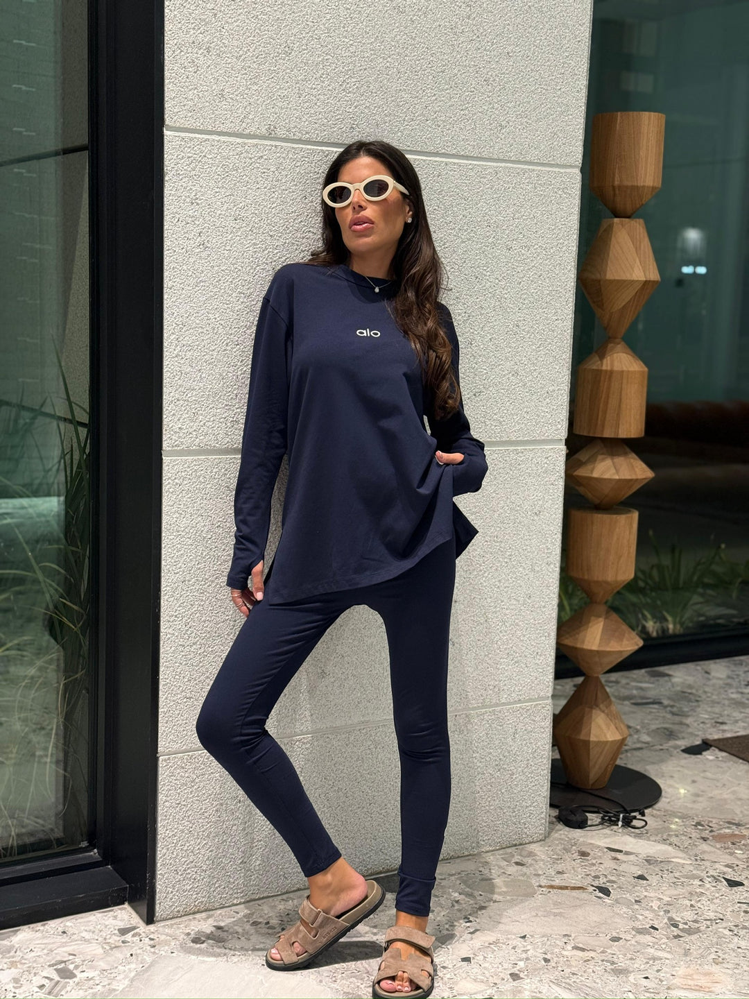 חליפת alo אובר סאייז כפפה