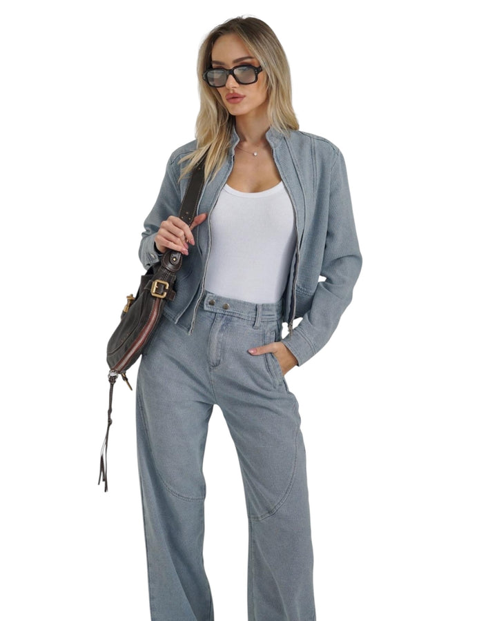 חליפת ג׳ינס אנטיגו