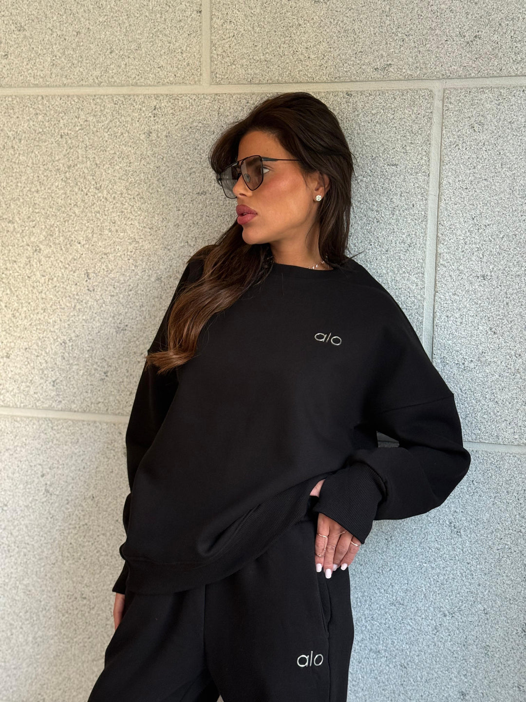 חליפת טרנינג alo