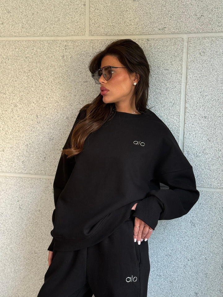 חליפת טרנינג alo