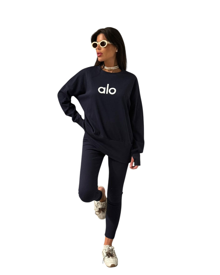 חליפת alo טייץ שילוב כפפה