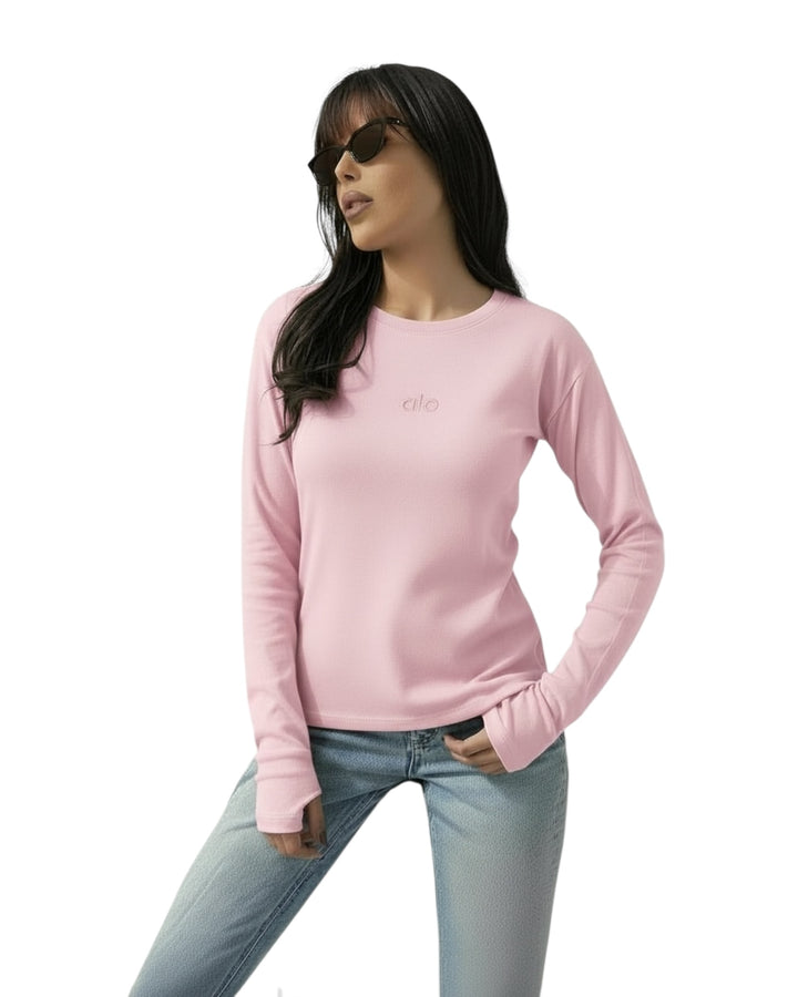 חולצת ליקרה alo שילוב כפפה