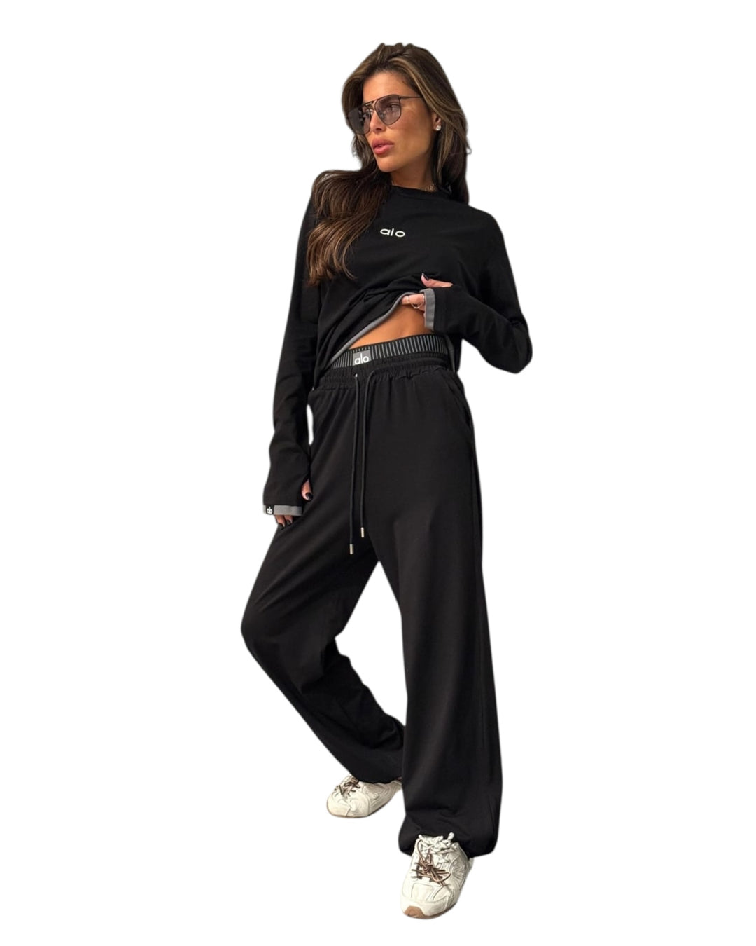 חליפת alo שילוב כפפה