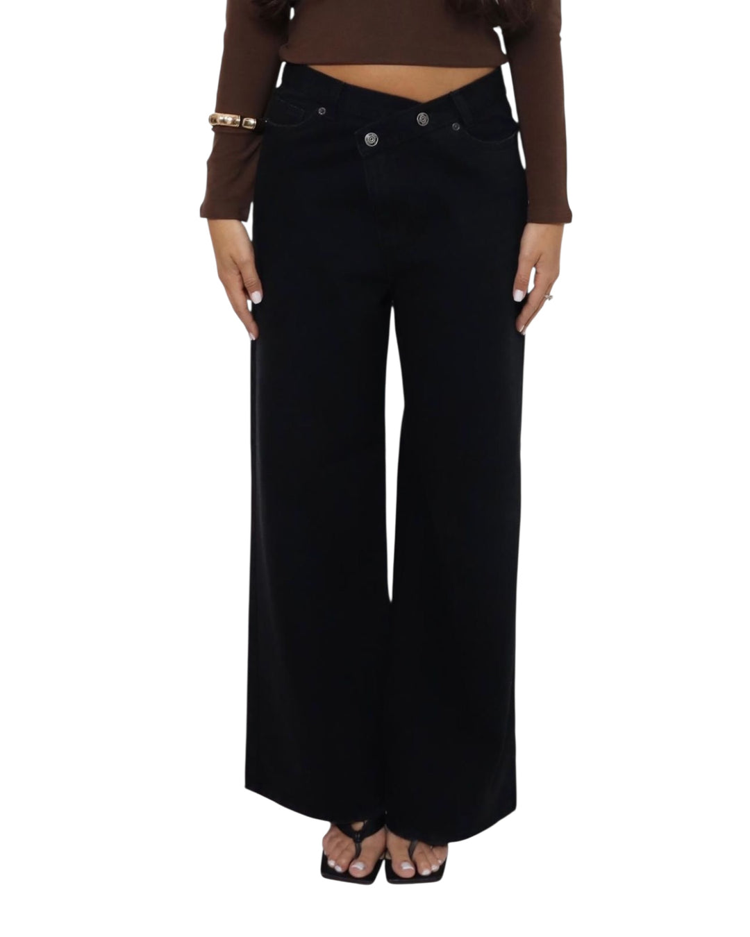 ג׳ינס גזרה רחבה שילוב כפתורים