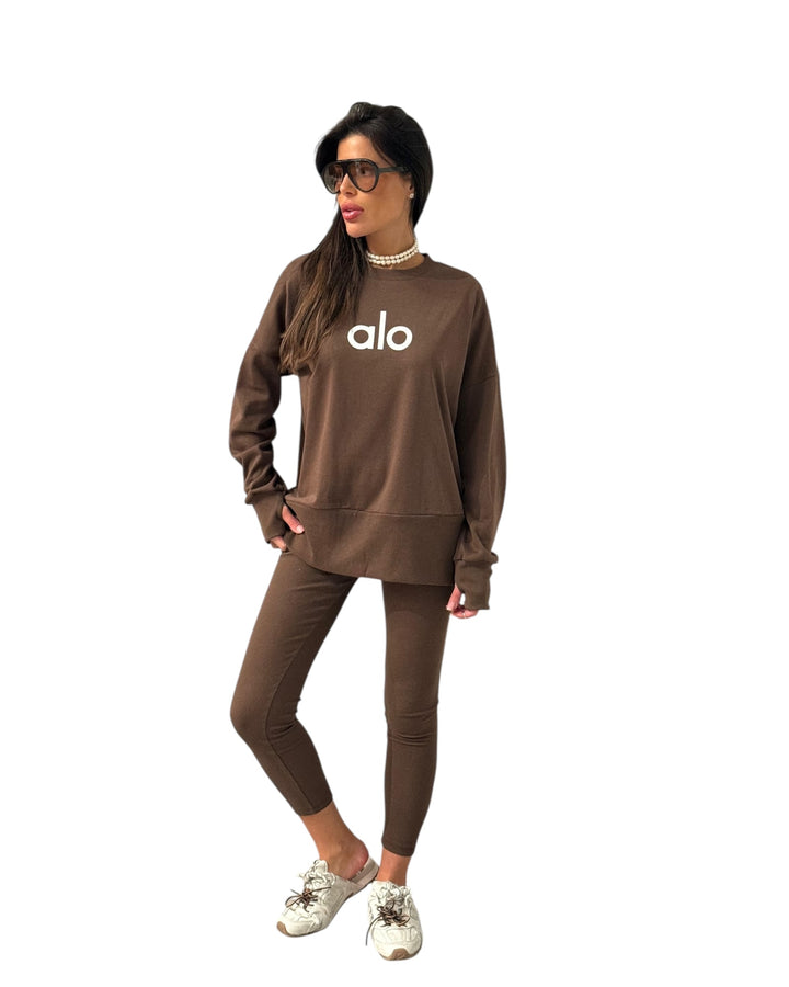 חליפת alo טייץ שילוב כפפה