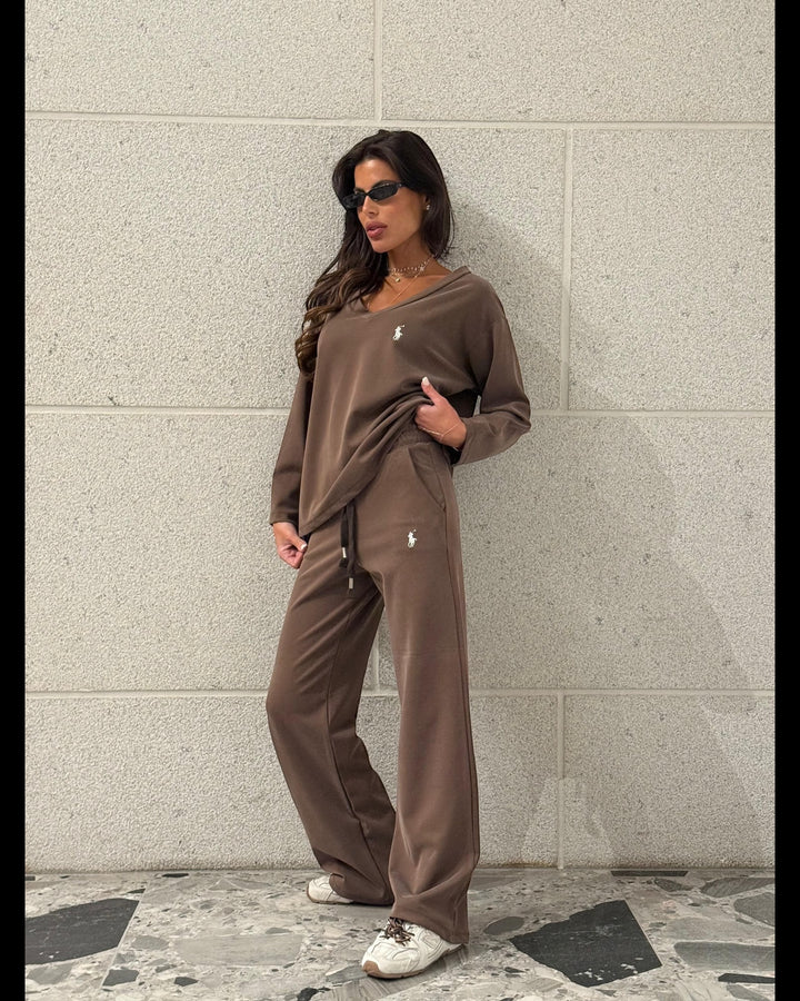 חליפת POLO צווארון V