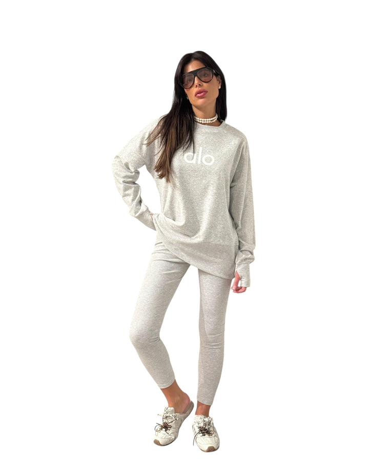 חליפת alo טייץ שילוב כפפה