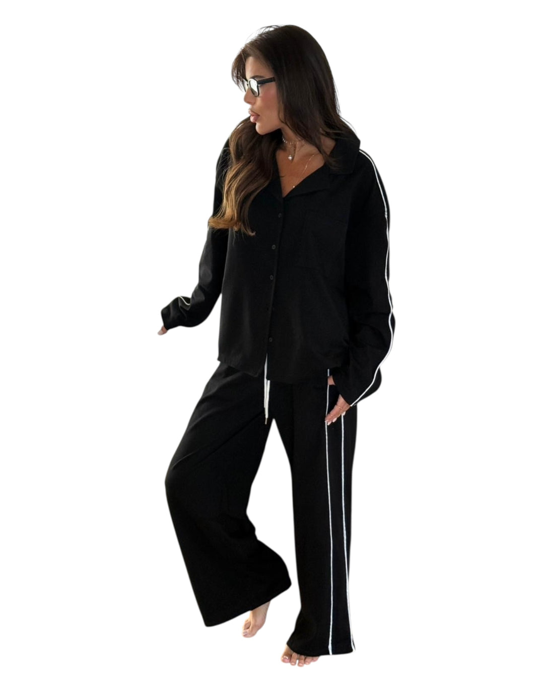 חליפת פנאי מכופתרת