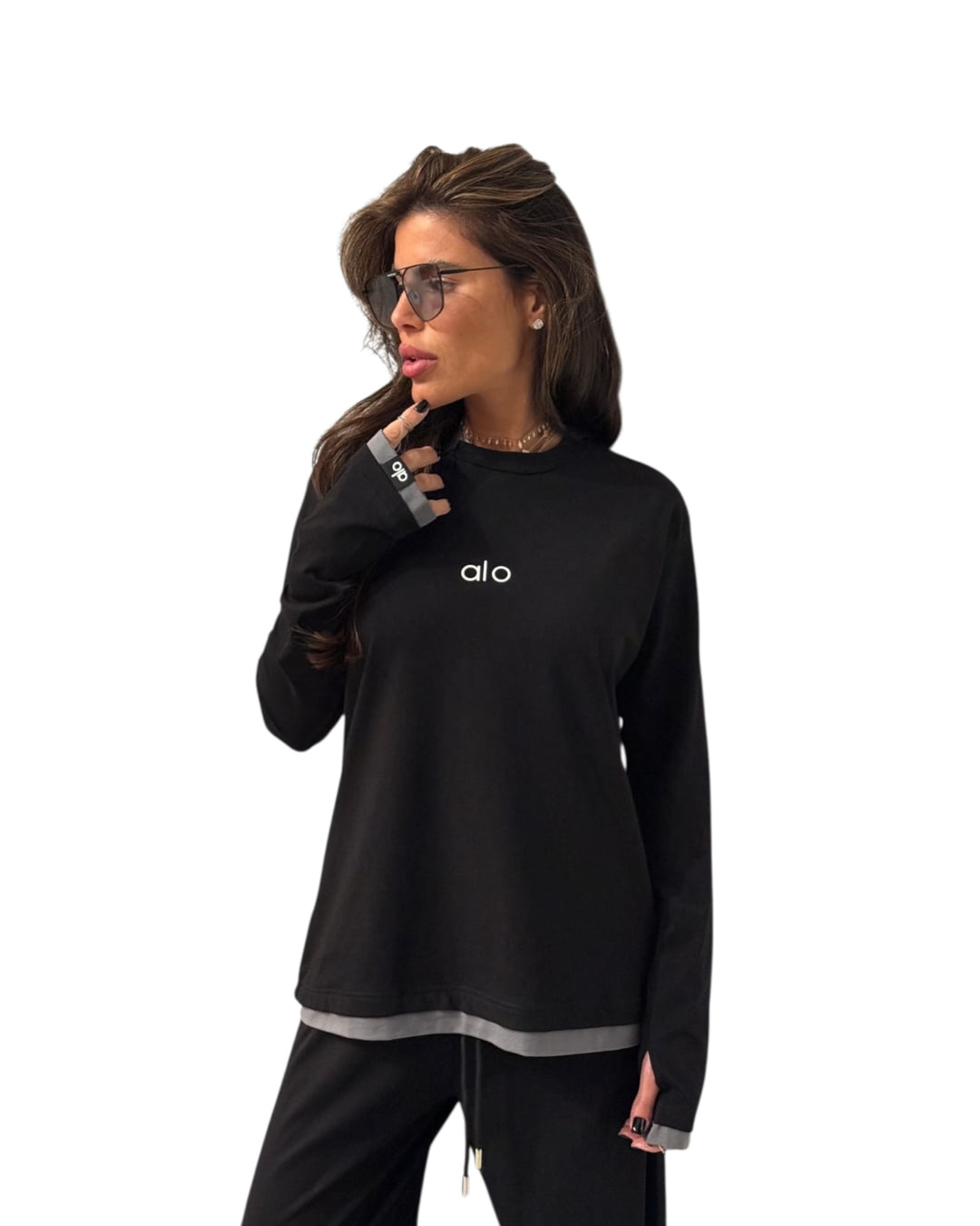 חליפת alo שילוב כפפה