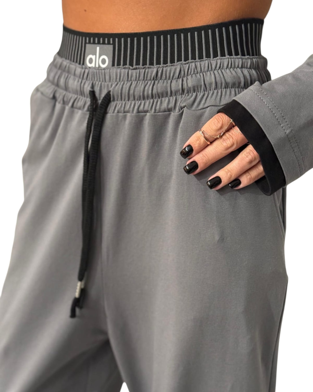 חליפת alo שילוב כפפה