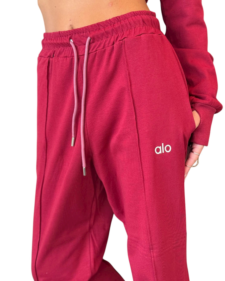 חליפת מעבר alo