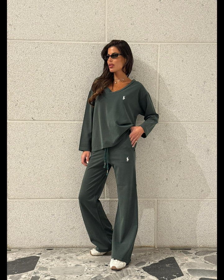 חליפת POLO צווארון V