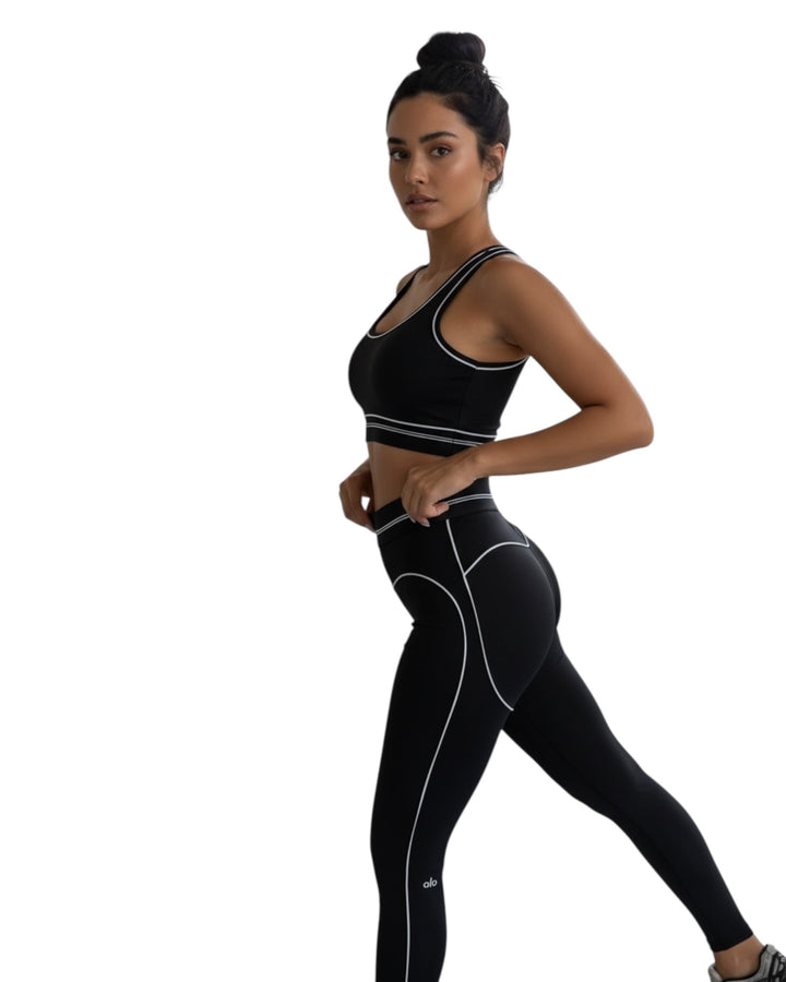 חליפת גוזיה וטייץ סופר מחטבת