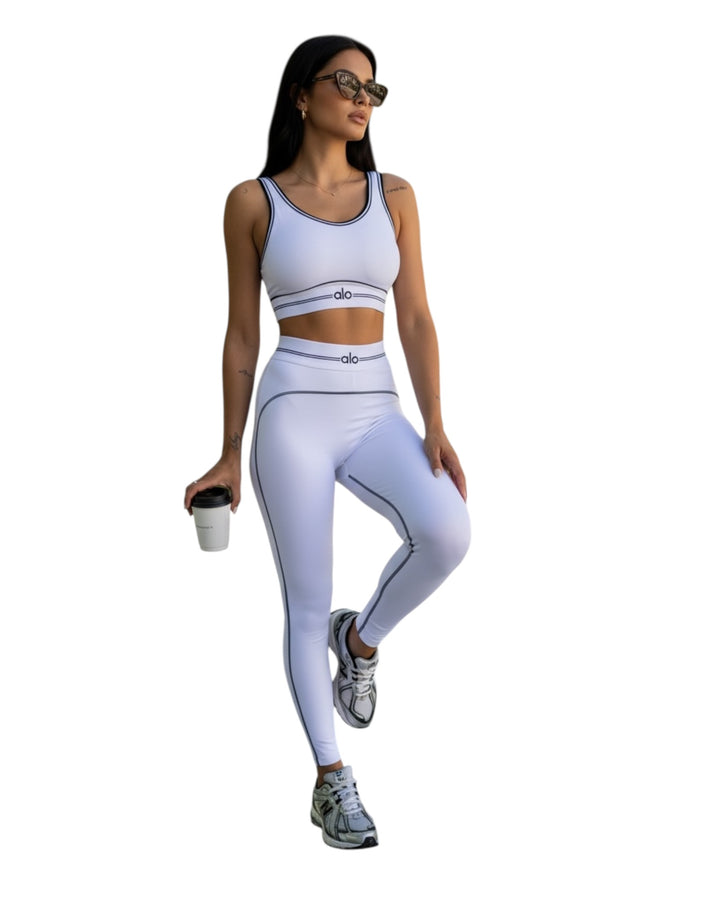 חליפת גוזיה וטייץ סופר מחטבת