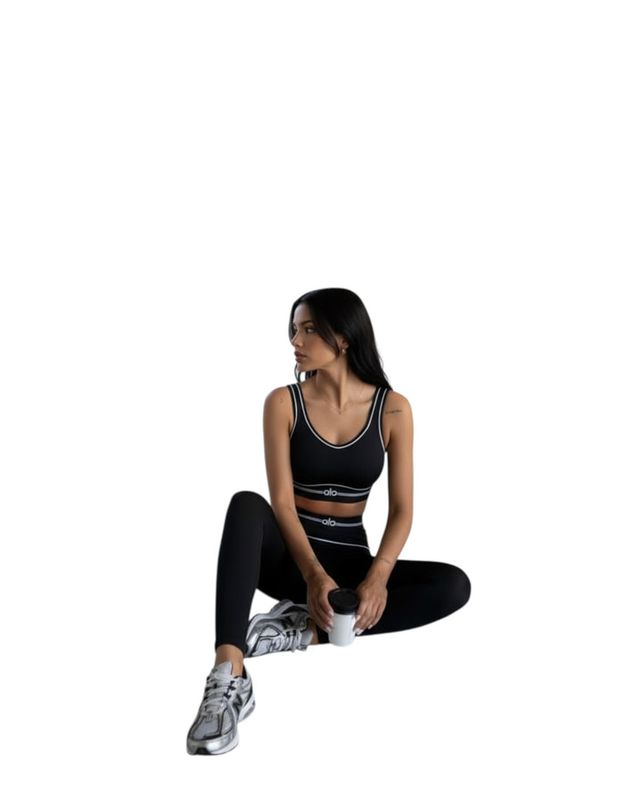 חליפת גוזיה וטייץ סופר מחטבת