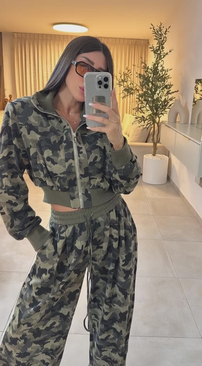 חליפה צבאית גליתה