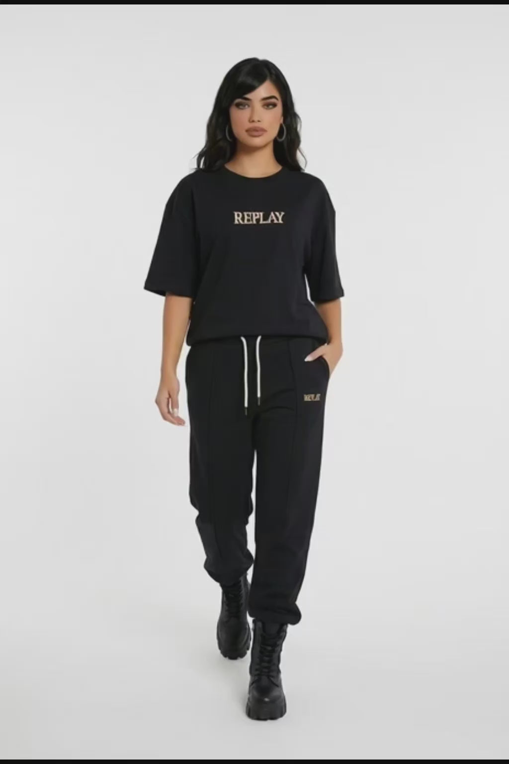 חליפת פנאי שילוב שרוך